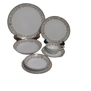 Noritake GRACELYN  7 PIECE PLACE SETTING FOR 1‎